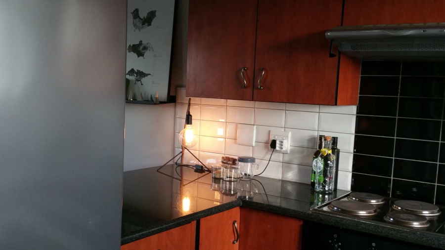 To Let 2 Bedroom Property for Rent in Faerie Glen Gauteng