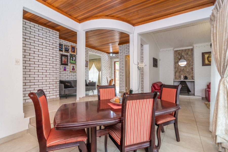 4 Bedroom Property for Sale in Rant En Dal Gauteng