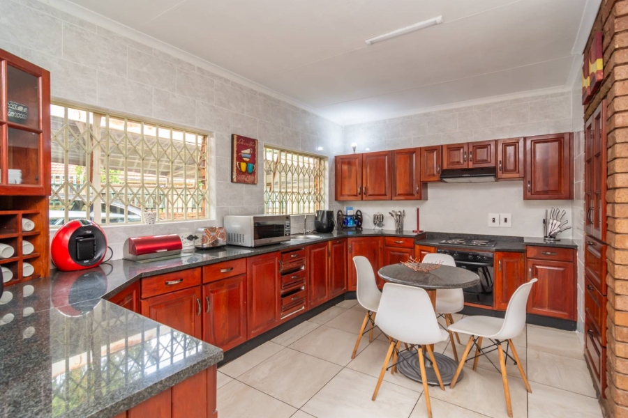 4 Bedroom Property for Sale in Rant En Dal Gauteng