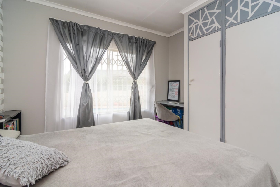 4 Bedroom Property for Sale in Rant En Dal Gauteng