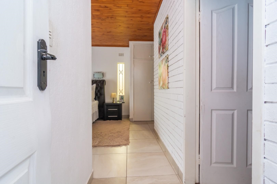 4 Bedroom Property for Sale in Rant En Dal Gauteng