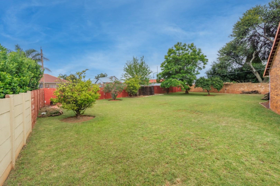 4 Bedroom Property for Sale in Rant En Dal Gauteng