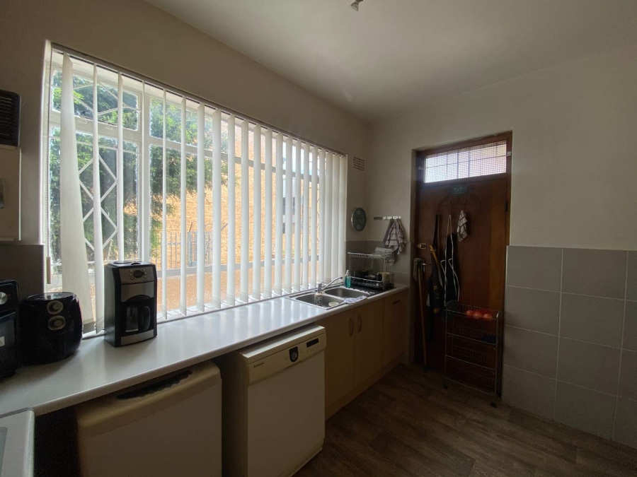 To Let 2 Bedroom Property for Rent in Monument Gauteng