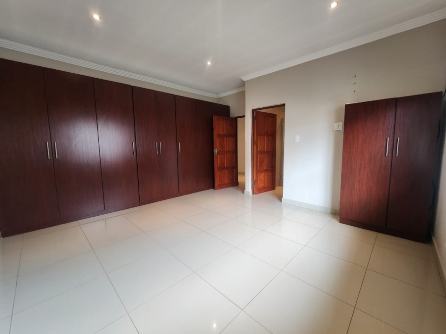 4 Bedroom Property for Sale in New Redruth Gauteng