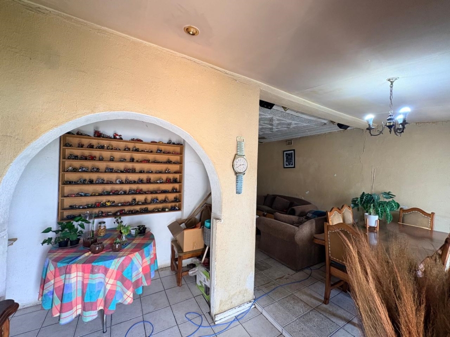 3 Bedroom Property for Sale in Kenilworth Gauteng