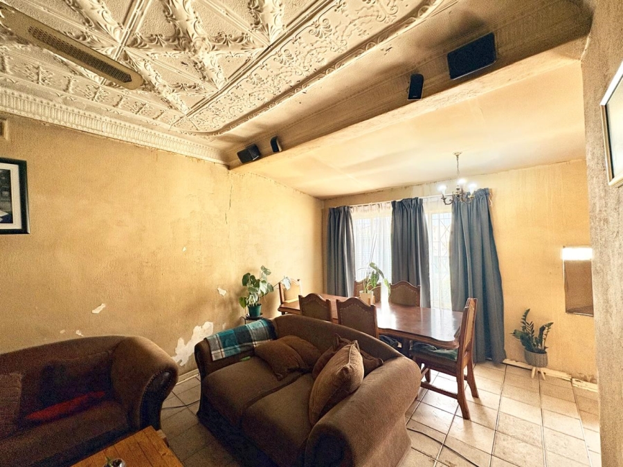 3 Bedroom Property for Sale in Kenilworth Gauteng