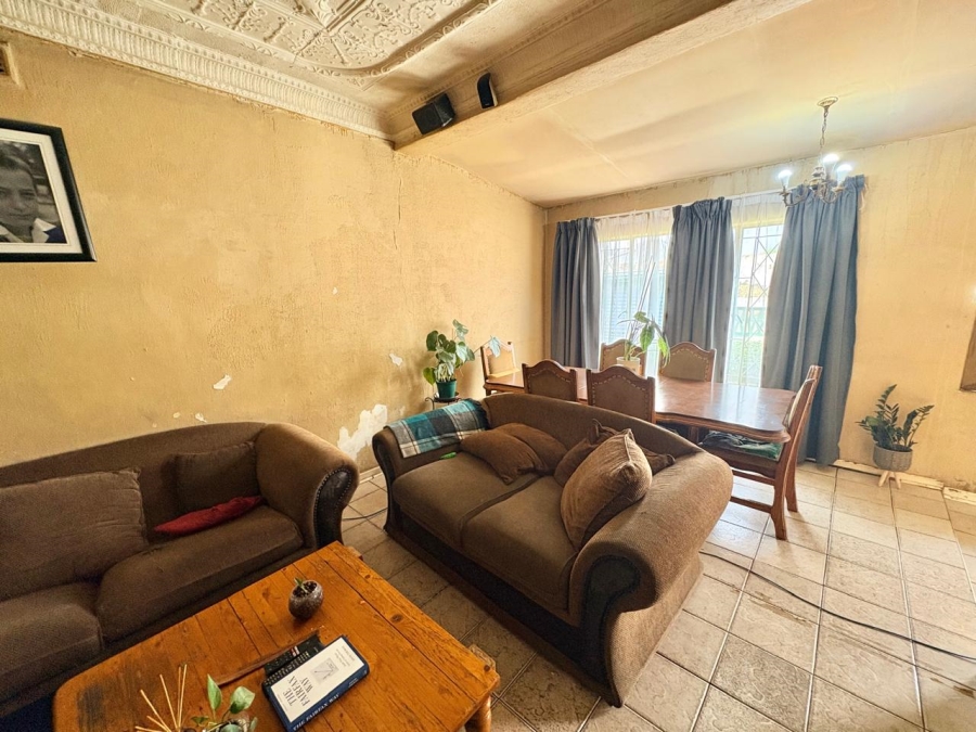 3 Bedroom Property for Sale in Kenilworth Gauteng