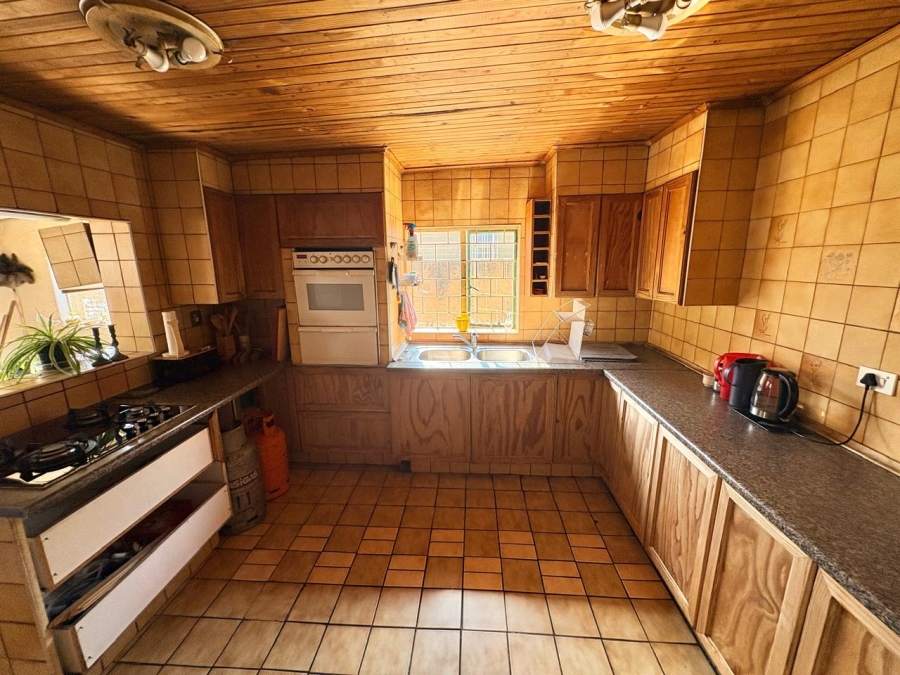 3 Bedroom Property for Sale in Kenilworth Gauteng