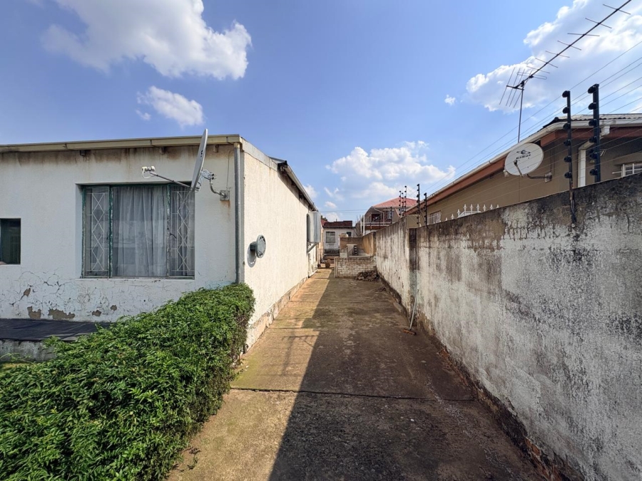 3 Bedroom Property for Sale in Kenilworth Gauteng