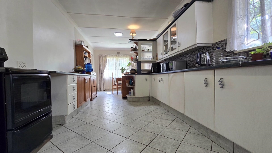 3 Bedroom Property for Sale in General Albertspark Gauteng