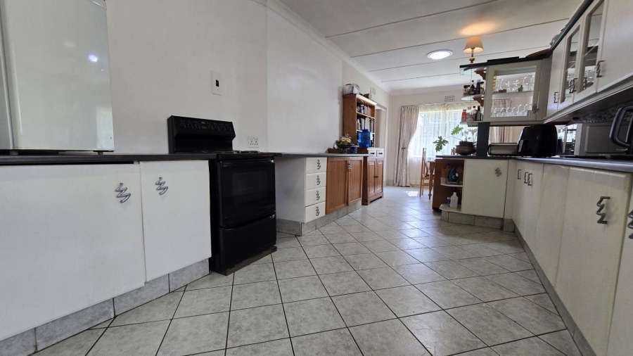 3 Bedroom Property for Sale in General Albertspark Gauteng