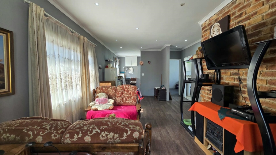 3 Bedroom Property for Sale in General Albertspark Gauteng