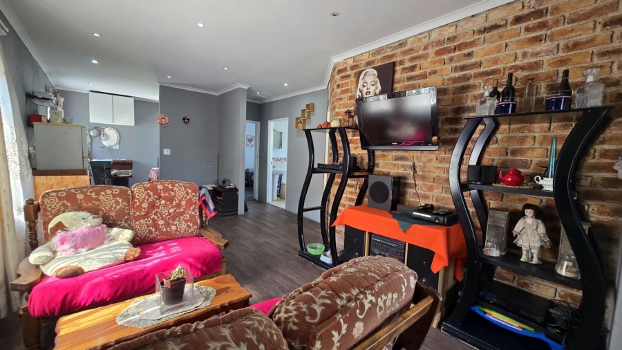 3 Bedroom Property for Sale in General Albertspark Gauteng