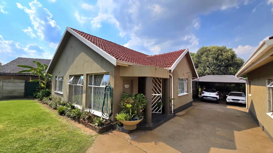 3 Bedroom Property for Sale in General Albertspark Gauteng