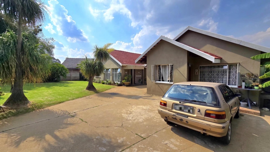 3 Bedroom Property for Sale in General Albertspark Gauteng