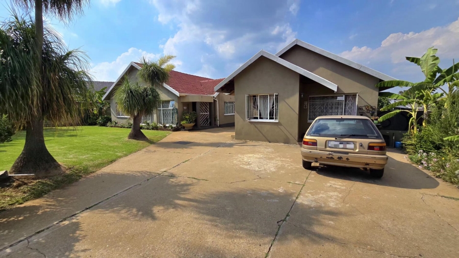 3 Bedroom Property for Sale in General Albertspark Gauteng