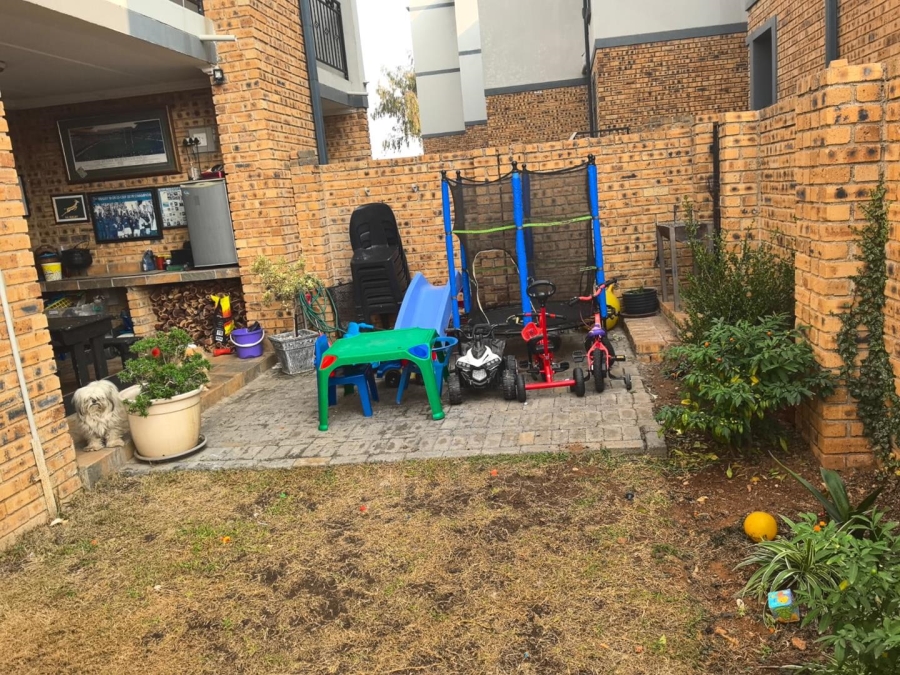 2 Bedroom Property for Sale in Benoni AH Gauteng