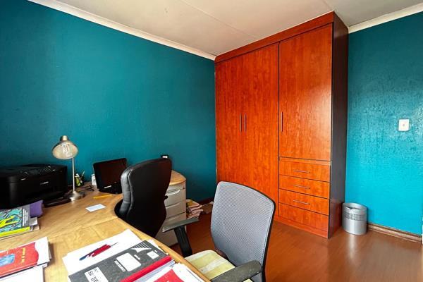 6 Bedroom Property for Sale in The Orchards Gauteng