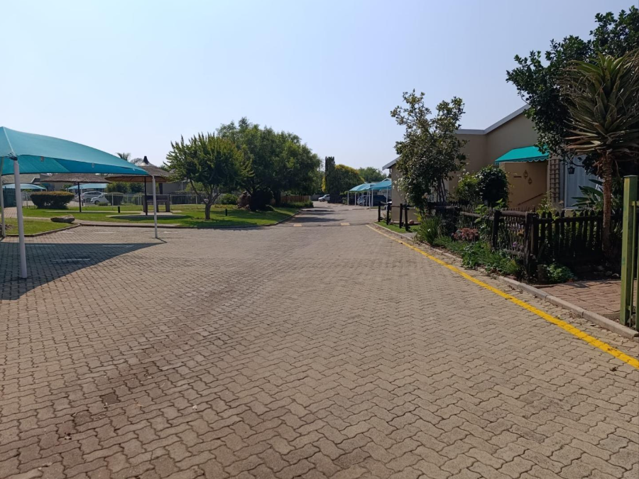 2 Bedroom Property for Sale in Meyersdal Gauteng
