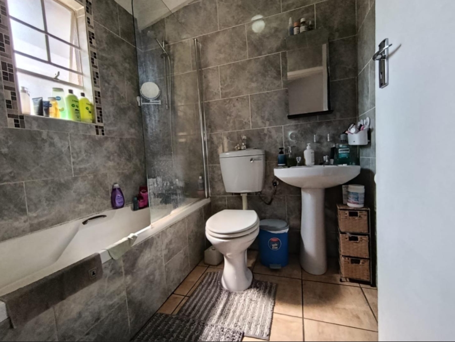 2 Bedroom Property for Sale in Meyersdal Gauteng