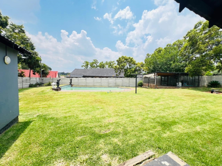 4 Bedroom Property for Sale in Brackendowns Gauteng