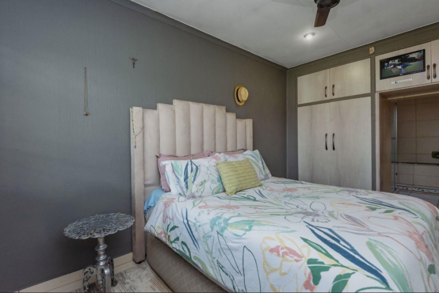 4 Bedroom Property for Sale in Brackendowns Gauteng