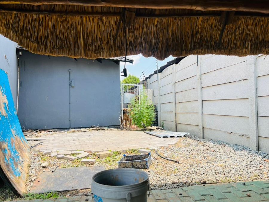 4 Bedroom Property for Sale in Brackendowns Gauteng