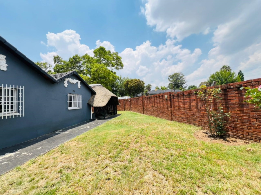 4 Bedroom Property for Sale in Brackendowns Gauteng