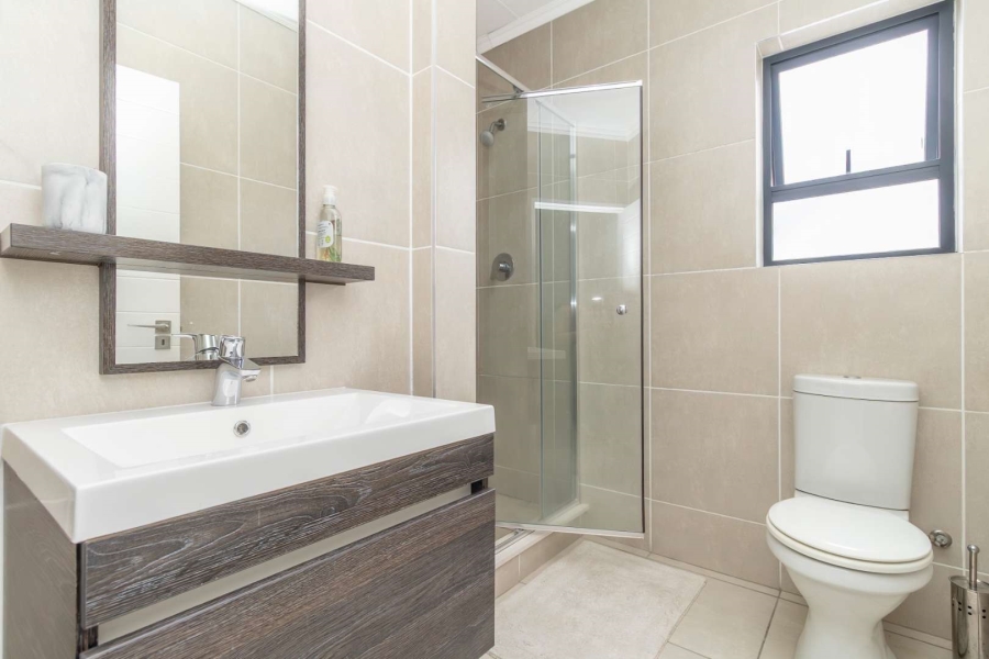 1 Bedroom Property for Sale in Olivedale Gauteng