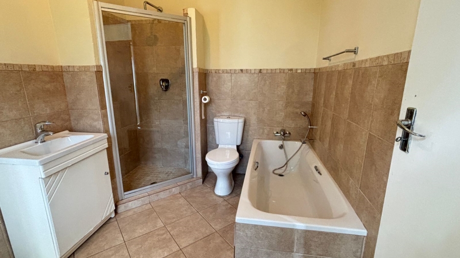 2 Bedroom Property for Sale in Norwood Gauteng