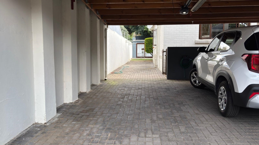 2 Bedroom Property for Sale in Norwood Gauteng