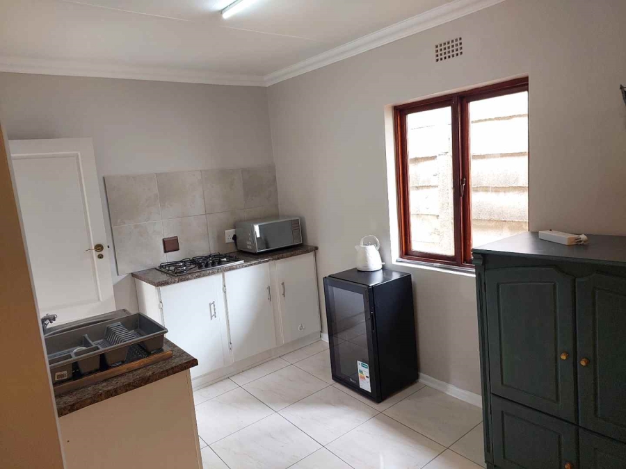 To Let 1 Bedroom Property for Rent in Ferndale Gauteng