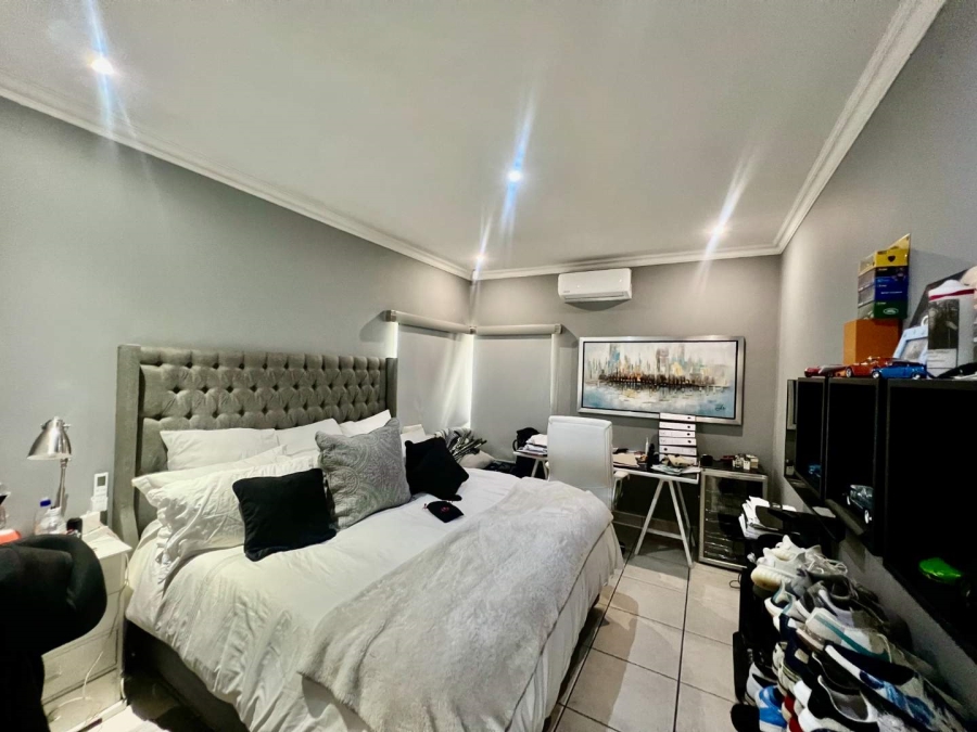 To Let 4 Bedroom Property for Rent in Bedfordview Gauteng