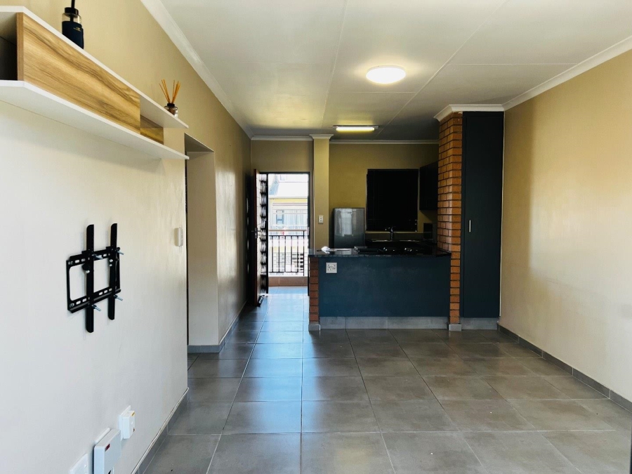 To Let 2 Bedroom Property for Rent in Waterfall Gauteng
