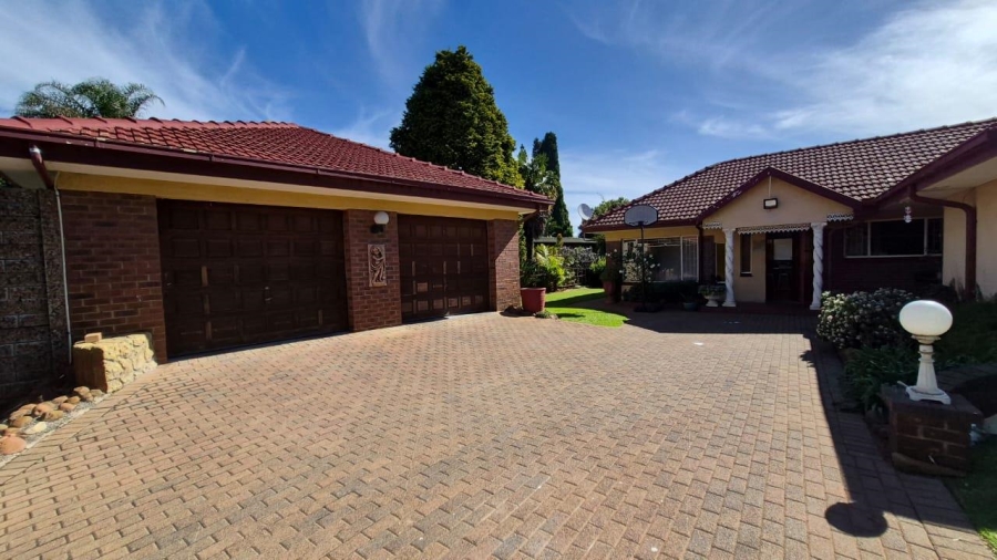 4 Bedroom Property for Sale in Norkem Park Gauteng