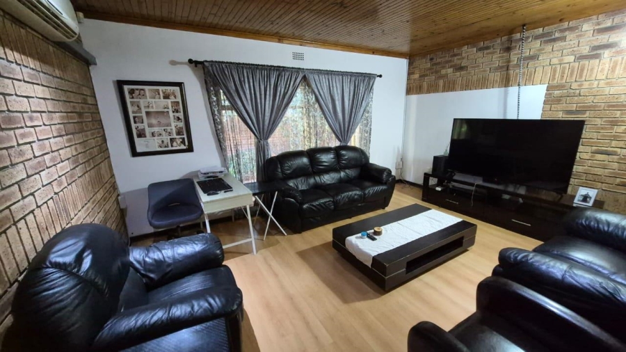 4 Bedroom Property for Sale in Norkem Park Gauteng