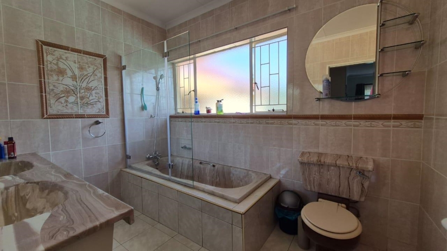 4 Bedroom Property for Sale in Norkem Park Gauteng
