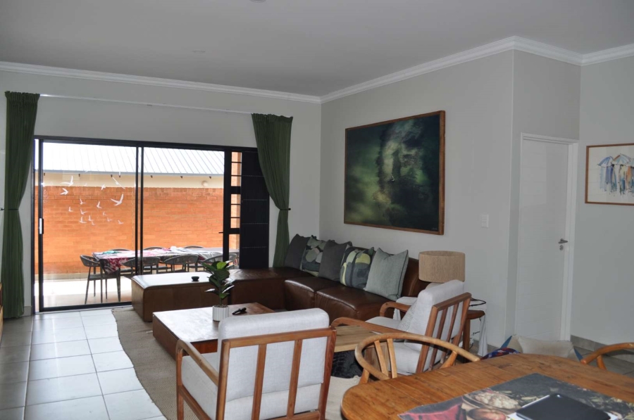 To Let 3 Bedroom Property for Rent in Pretoria East Gauteng