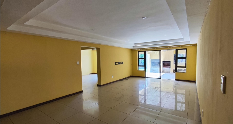 7 Bedroom Property for Sale in Sonneveld Gauteng