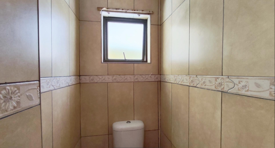 7 Bedroom Property for Sale in Sonneveld Gauteng