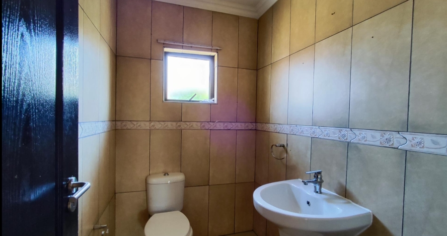 7 Bedroom Property for Sale in Sonneveld Gauteng