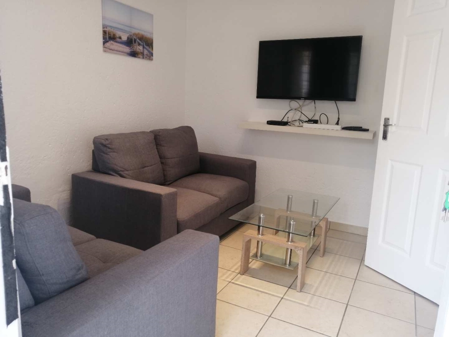 To Let 1 Bedroom Property for Rent in Morningside Manor Gauteng