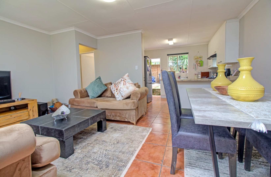 2 Bedroom Property for Sale in Wilgeheuwel Gauteng