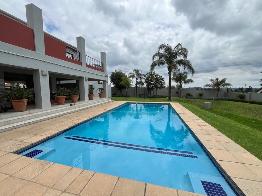 2 Bedroom Property for Sale in Barbeque Downs Gauteng