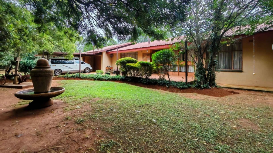 4 Bedroom Property for Sale in Tarlton Gauteng