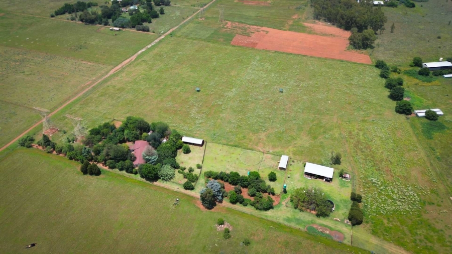 4 Bedroom Property for Sale in Tarlton Gauteng