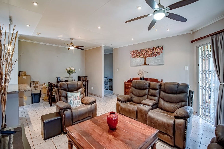 3 Bedroom Property for Sale in Garsfontein Ext 10 Gauteng