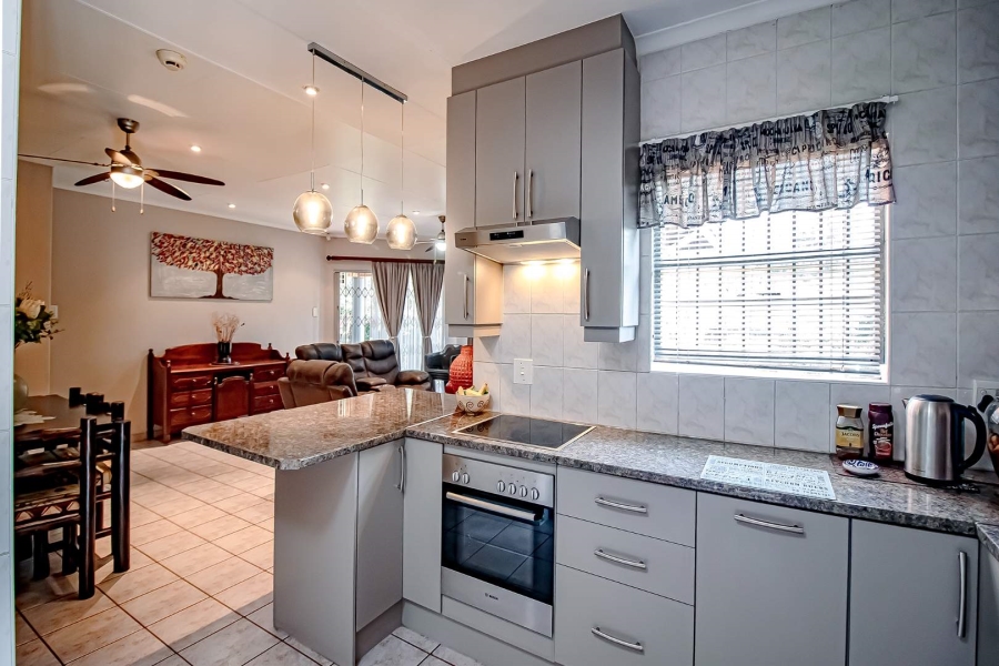 3 Bedroom Property for Sale in Garsfontein Ext 10 Gauteng