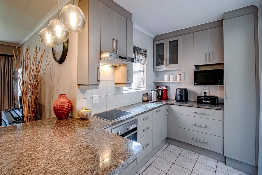 3 Bedroom Property for Sale in Garsfontein Ext 10 Gauteng