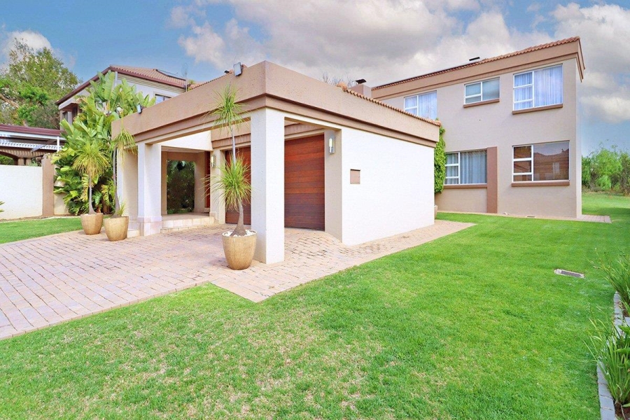 4 Bedroom Property for Sale in Blue Valley Golf Estate Gauteng